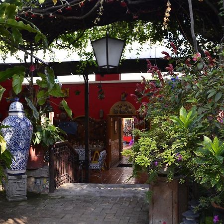 Casa De Las Flores Bed and Breakfast Tlaquepaque Exterior foto