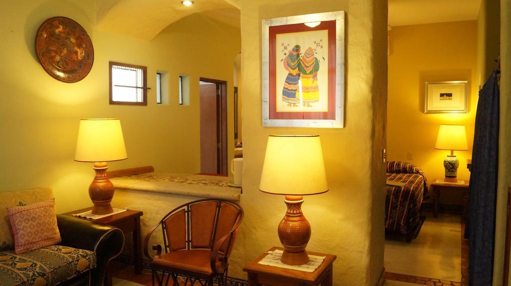 Casa De Las Flores Bed and Breakfast Tlaquepaque Exterior foto