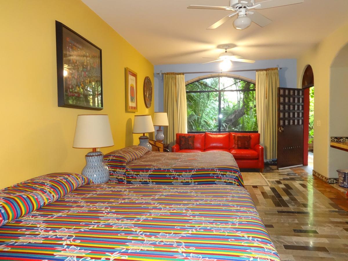 Casa De Las Flores Bed and Breakfast Tlaquepaque Exterior foto