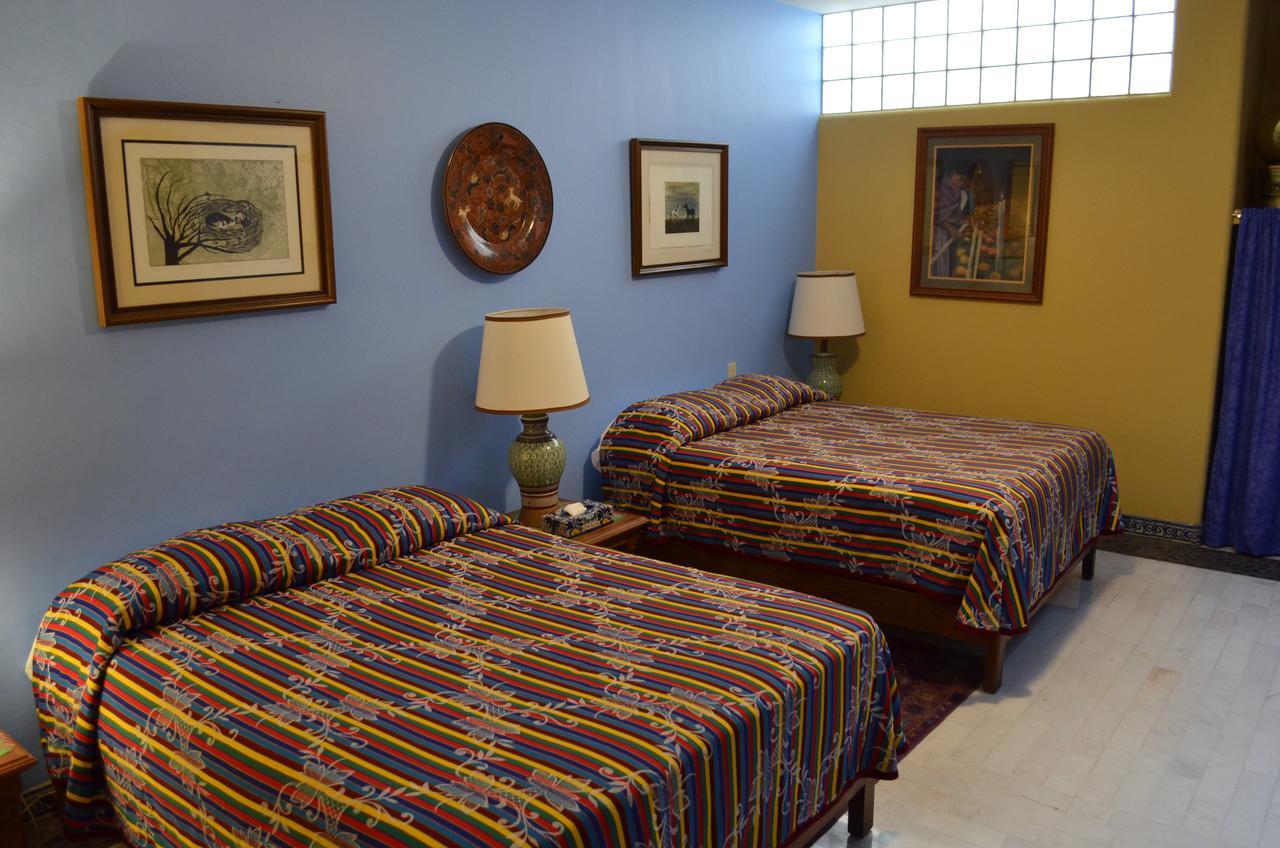 Casa De Las Flores Bed and Breakfast Tlaquepaque Exterior foto